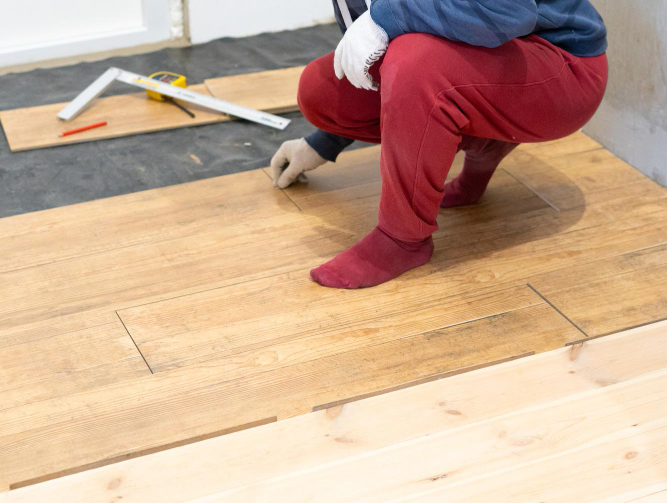 laminate flooring installer